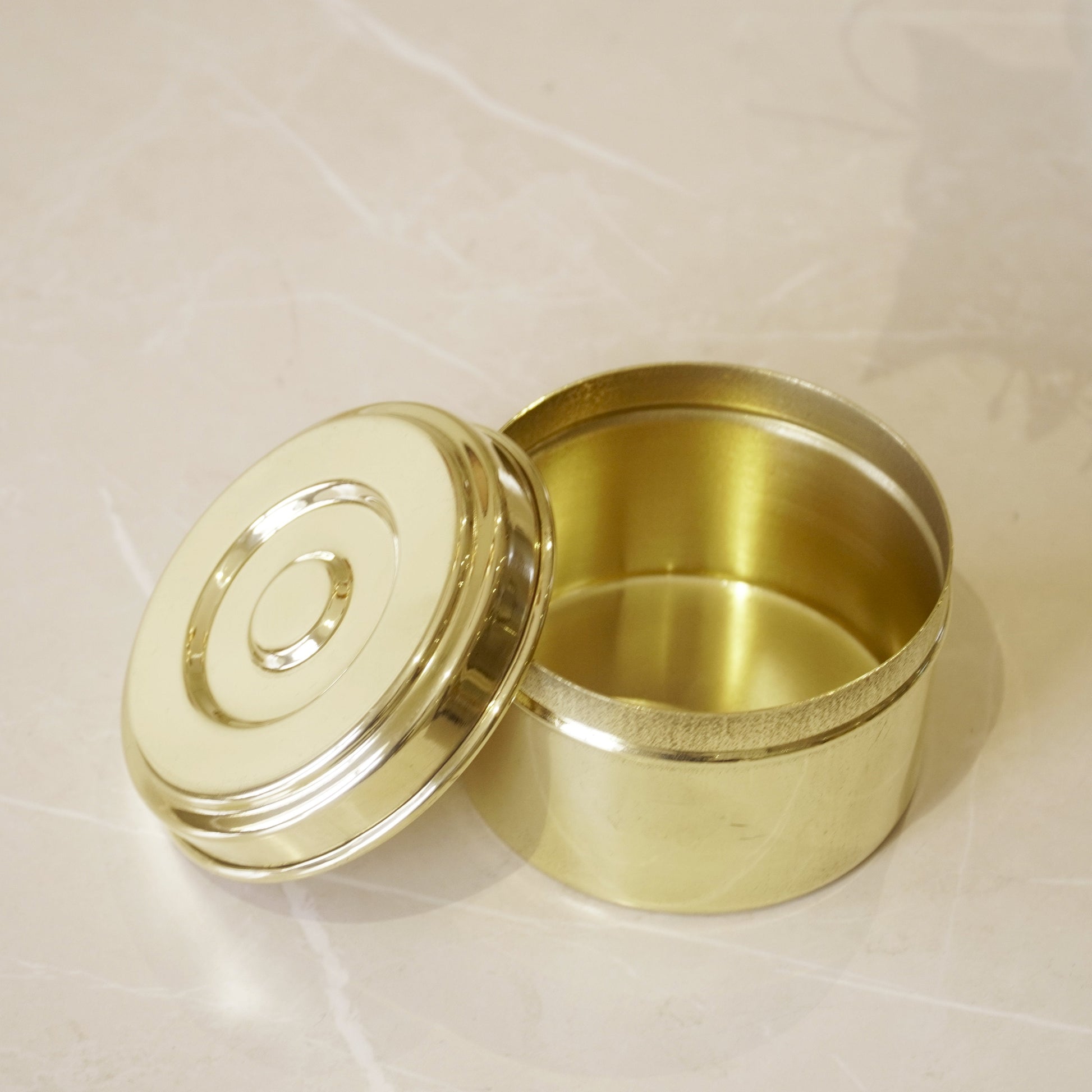 Brass Small Laddu Box / Katordaan