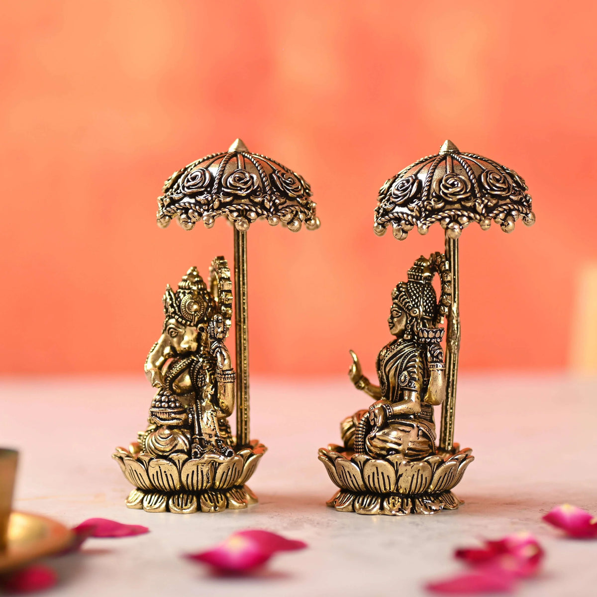 Brass Sitting On Lotus Ganesha And Lakshmi Lightweight Idols Set With Umbrella (4.5 Inch)