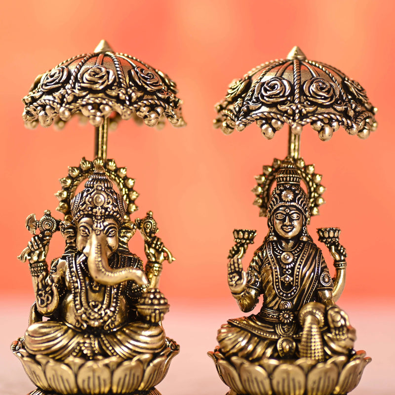 Brass Sitting On Lotus Ganesha And Lakshmi Lightweight Idols Set With Umbrella (4.5 Inch)