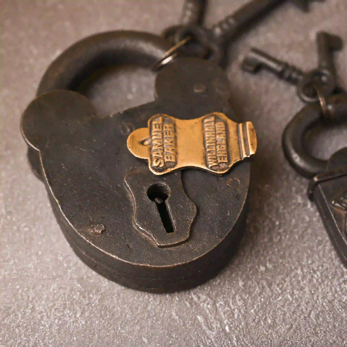 Iron Door Lock With Two Keys
