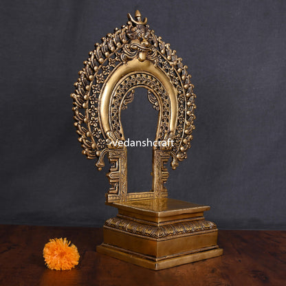 Brass Singhasan With Prabhavali Craft (18 Inch)