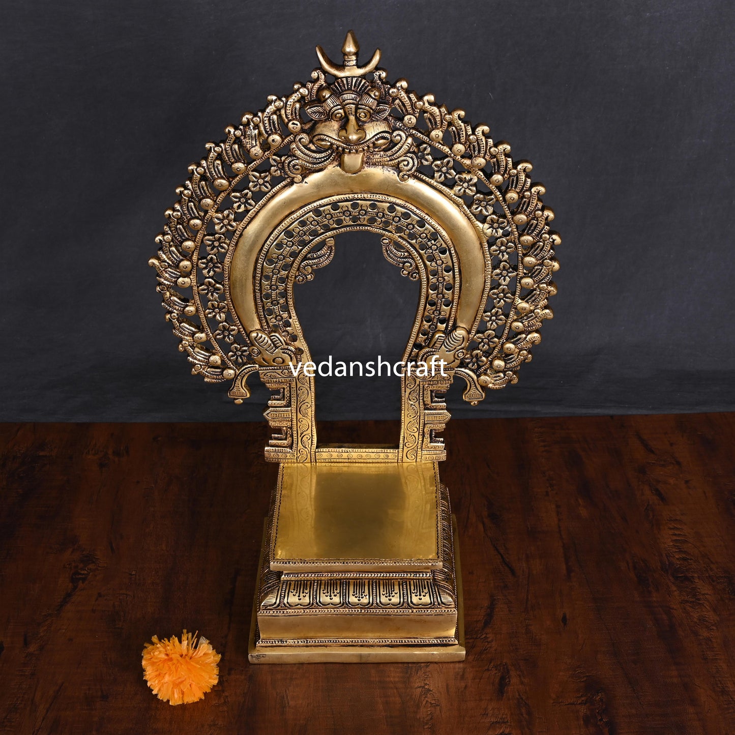Brass Singhasan With Prabhavali Craft (18 Inch)