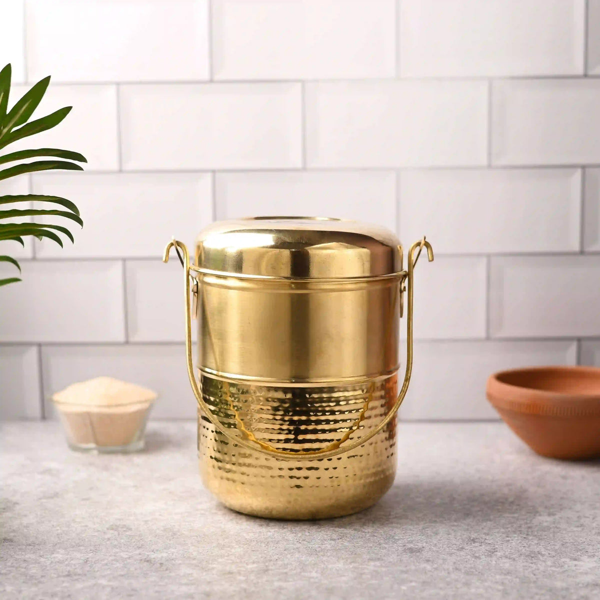 Brass Elegant Hammered Milk Pot With Lid (8.7 Inch)