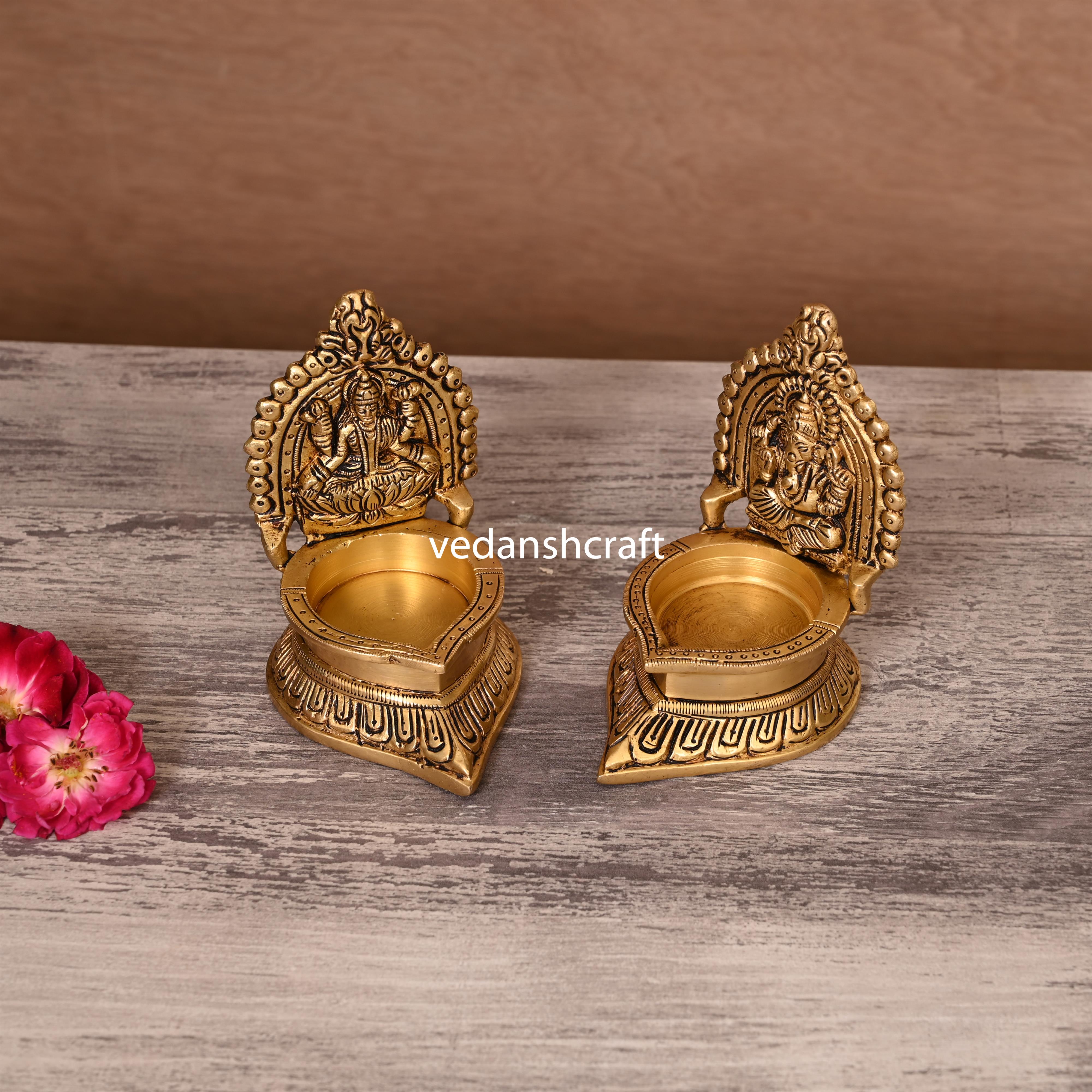 Brass Lakshmi And Ganesha Diya Set (4.5 Inch)