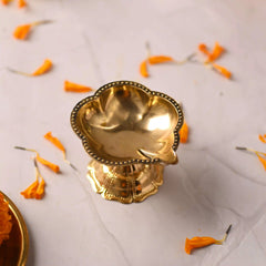 Brass Elegant Single Petal Diya