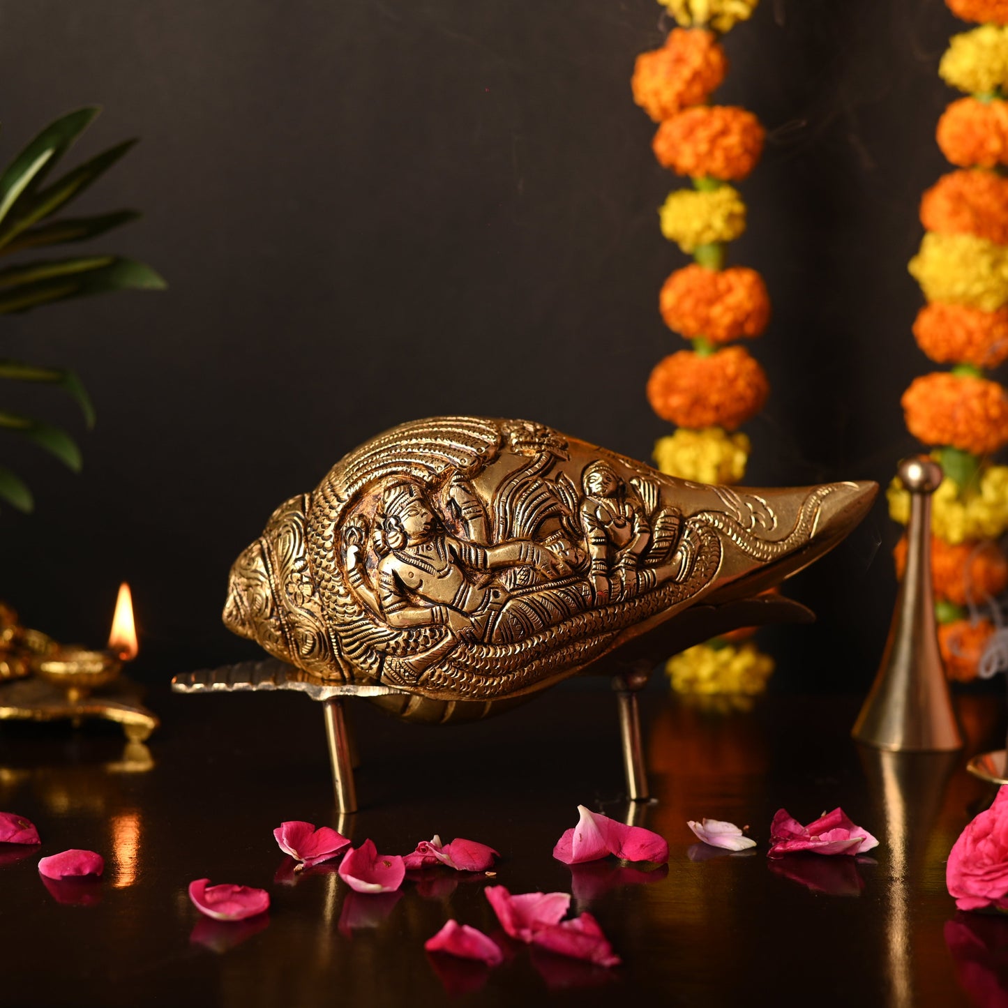 Brass Lord Vishnu And Lakshmi Conch (3.8 Inch)