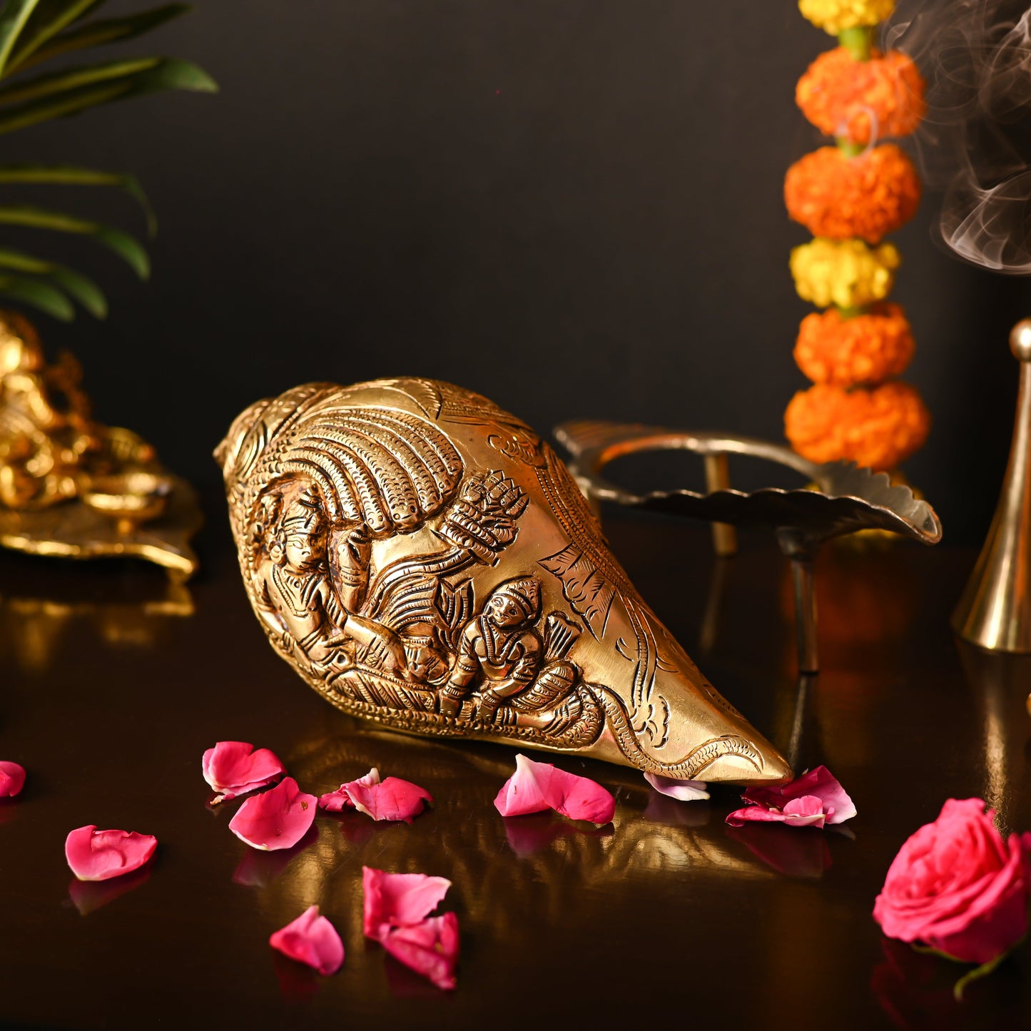 Brass Lord Vishnu And Lakshmi Conch (3.8 Inch)