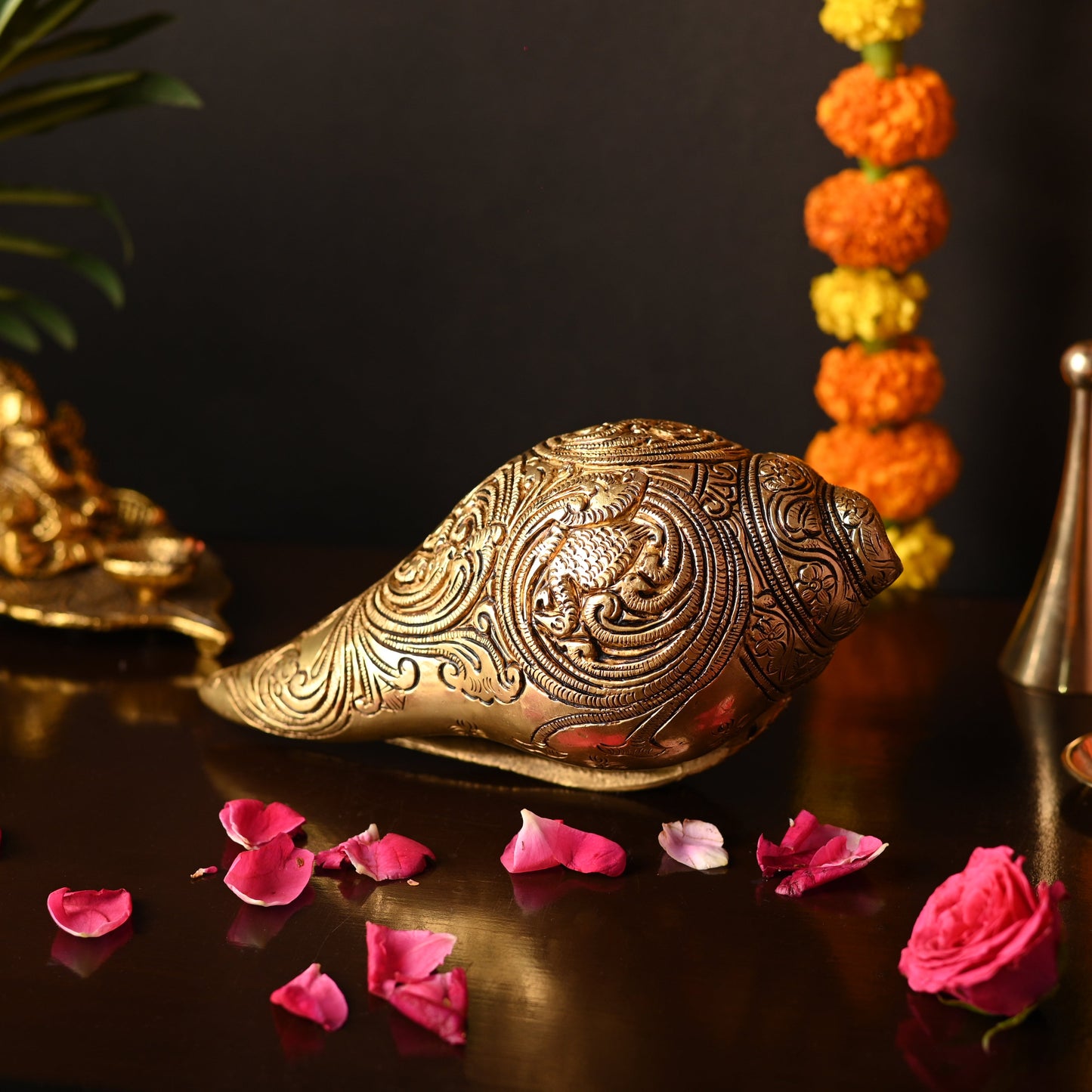 Brass Lord Vishnu And Lakshmi Conch (3.8 Inch)