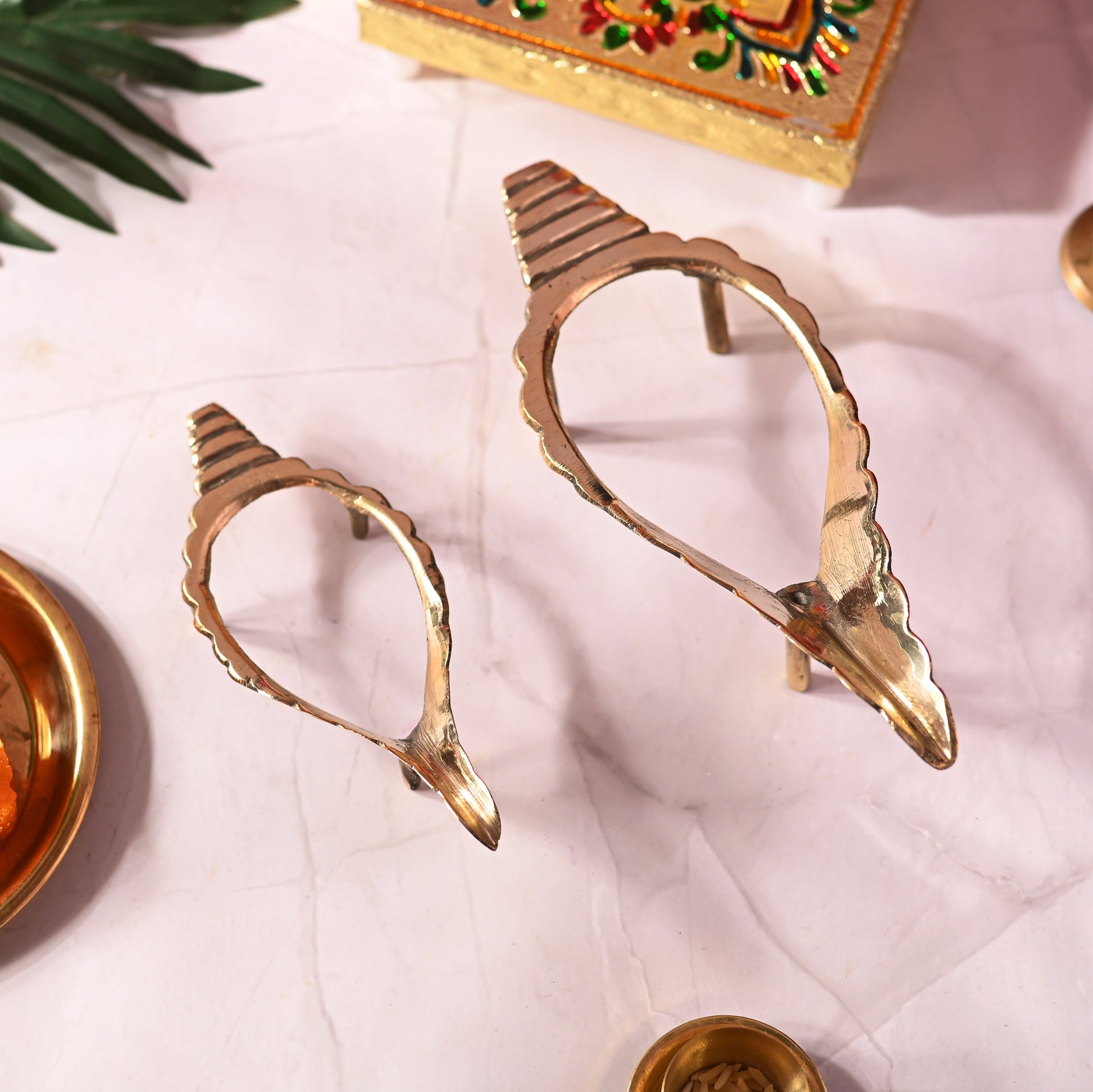 Brass Conch Stand Set