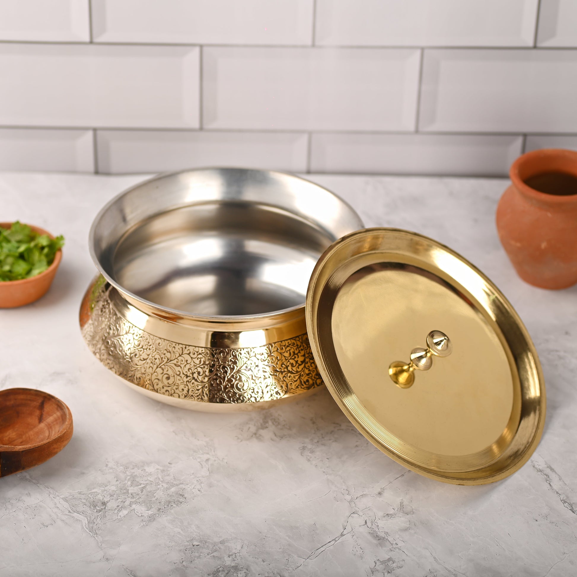 Brass Royal Handi with Lid – Traditional Indian Brassware