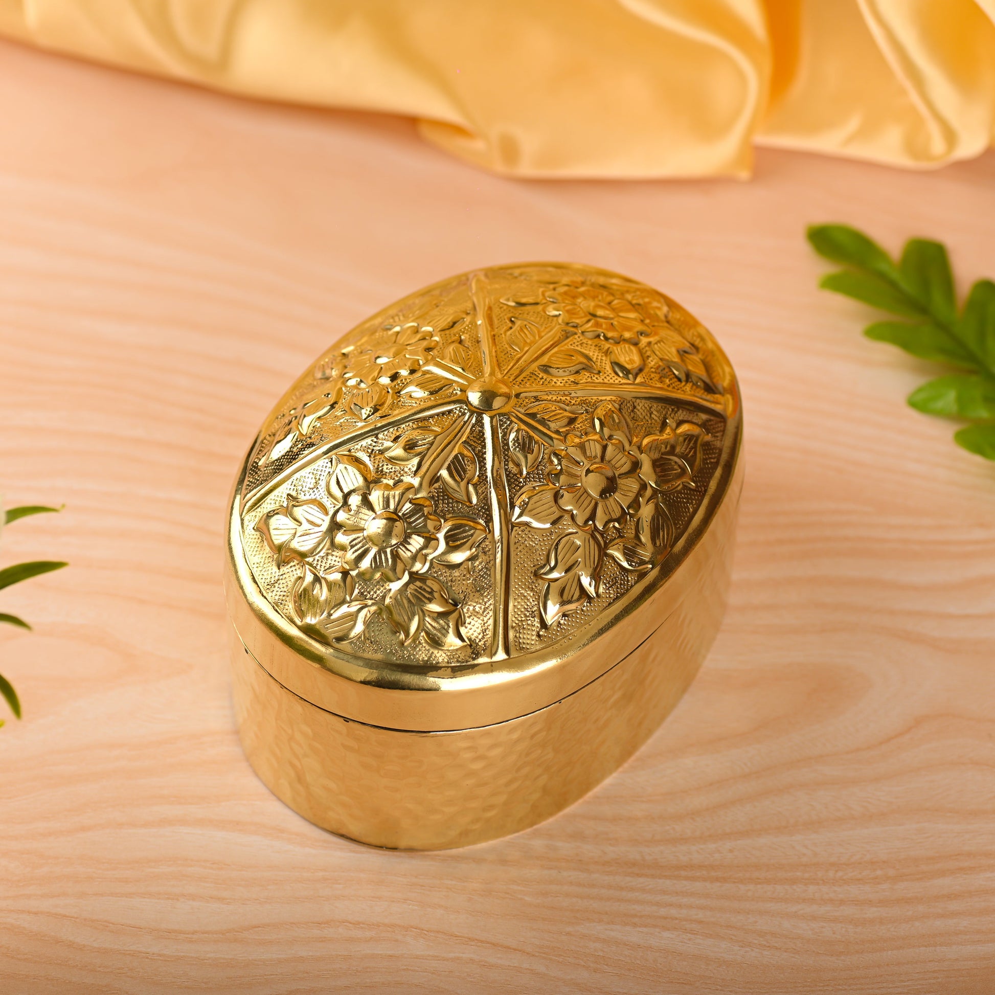 Brass Elegant Oval Bowl with Cover – Traditional Indian Brassware (4 Inch)