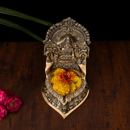 Brass Lakshmi Vilaku Diya/Lamp (10 Inch)
