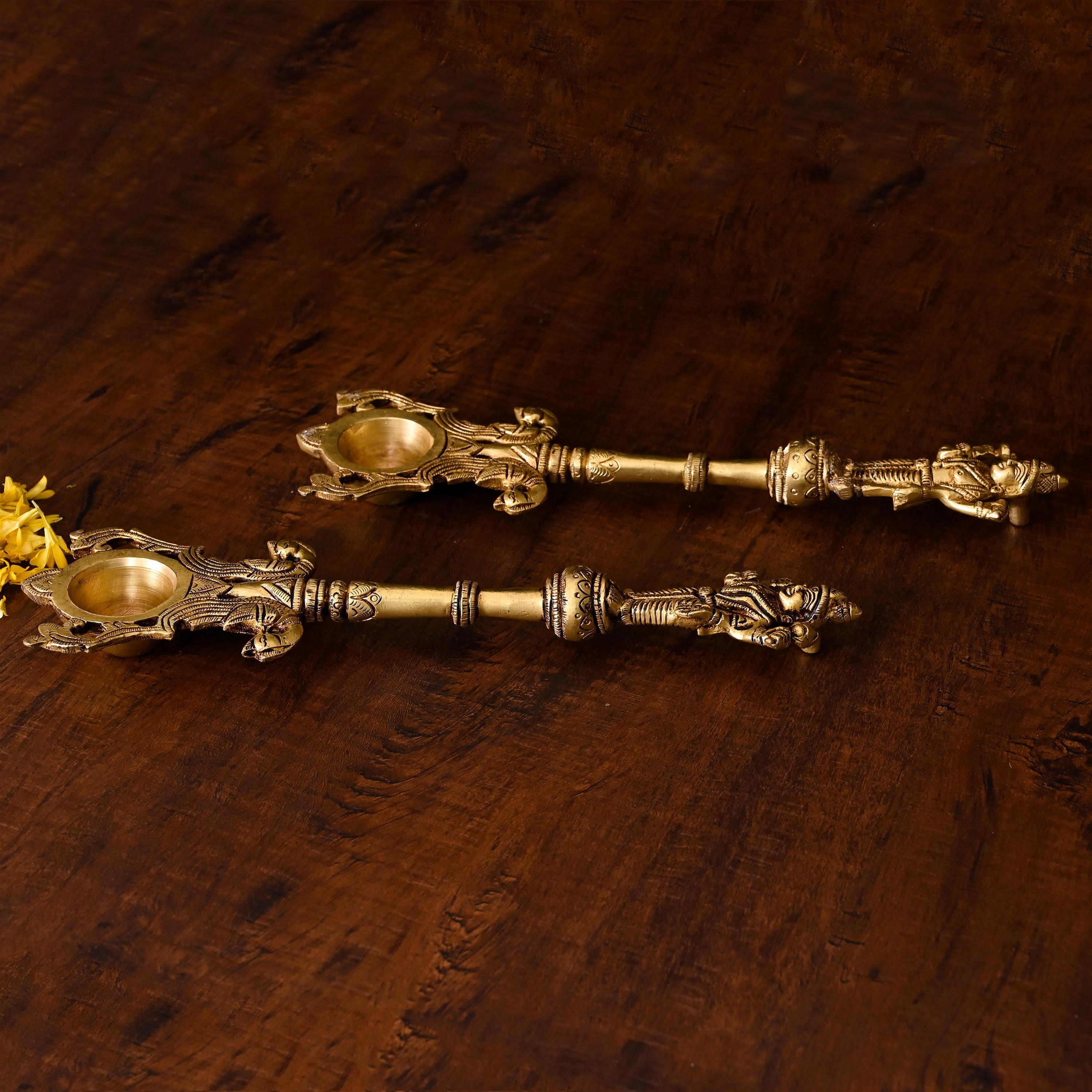 Brass Vishnu Lakshmi Ahuti Spoon Set (10.5 Inch)