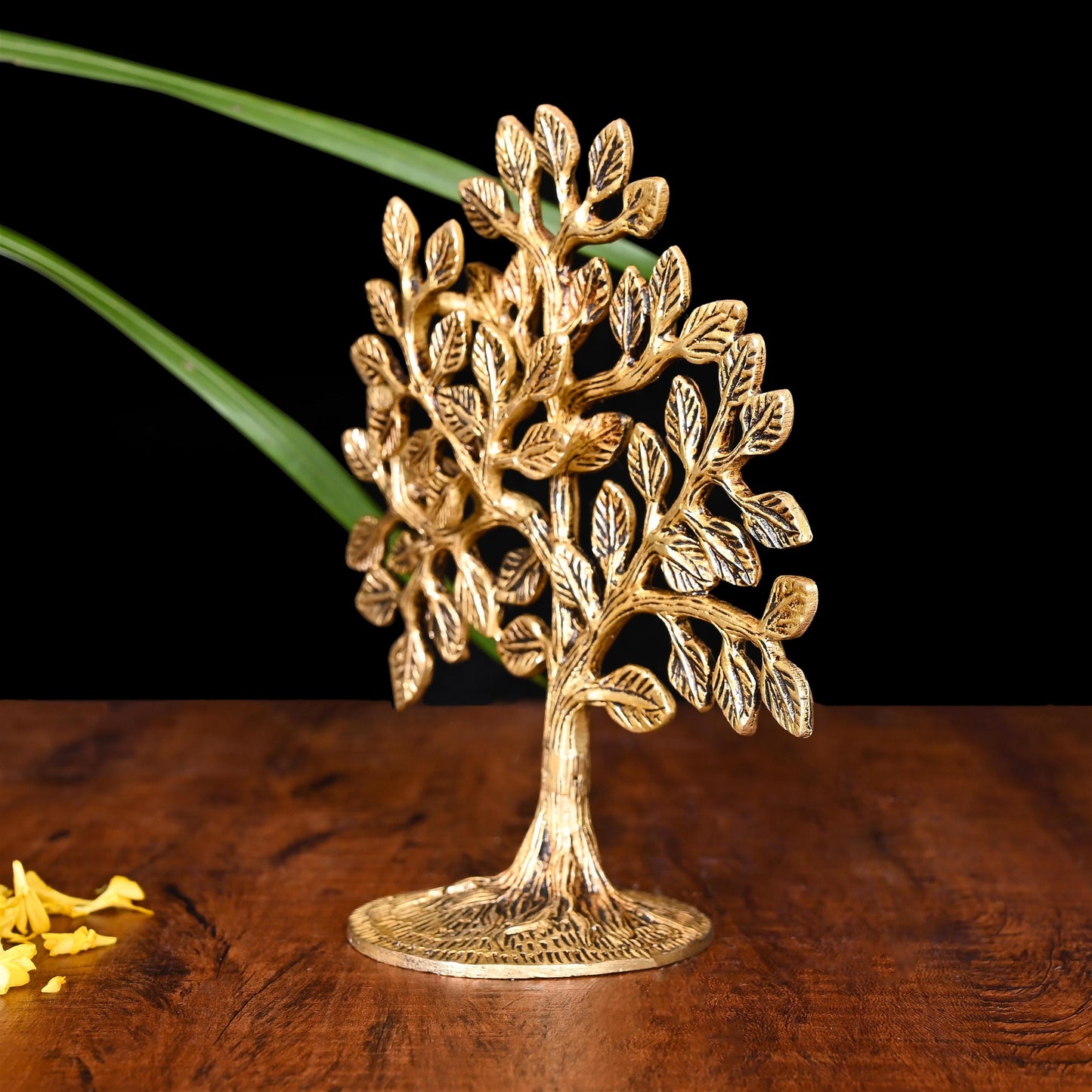 Brass Kalpvriksha Table Decor (6 Inch)