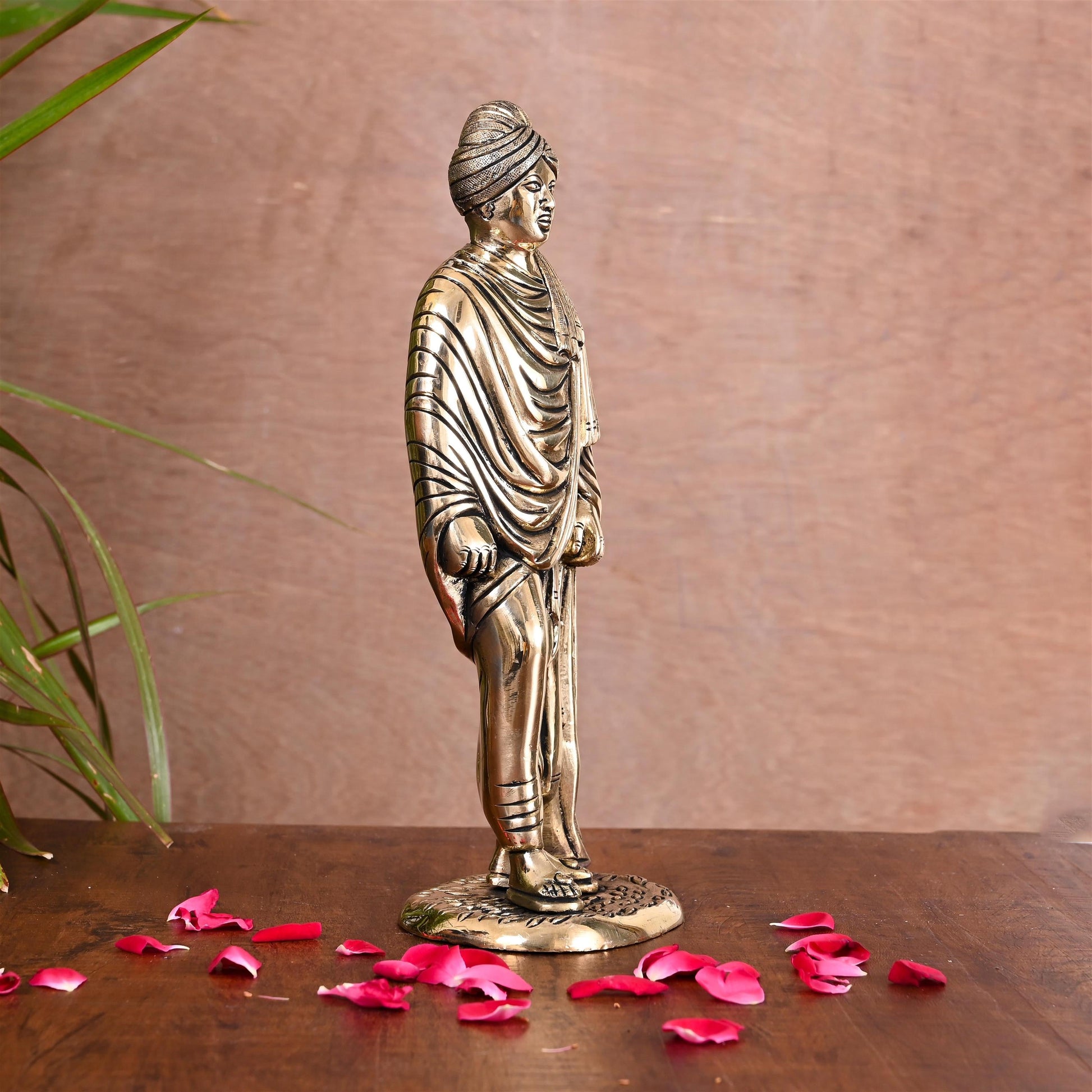Brass Swami Vivekananda Statue (10 Inch)