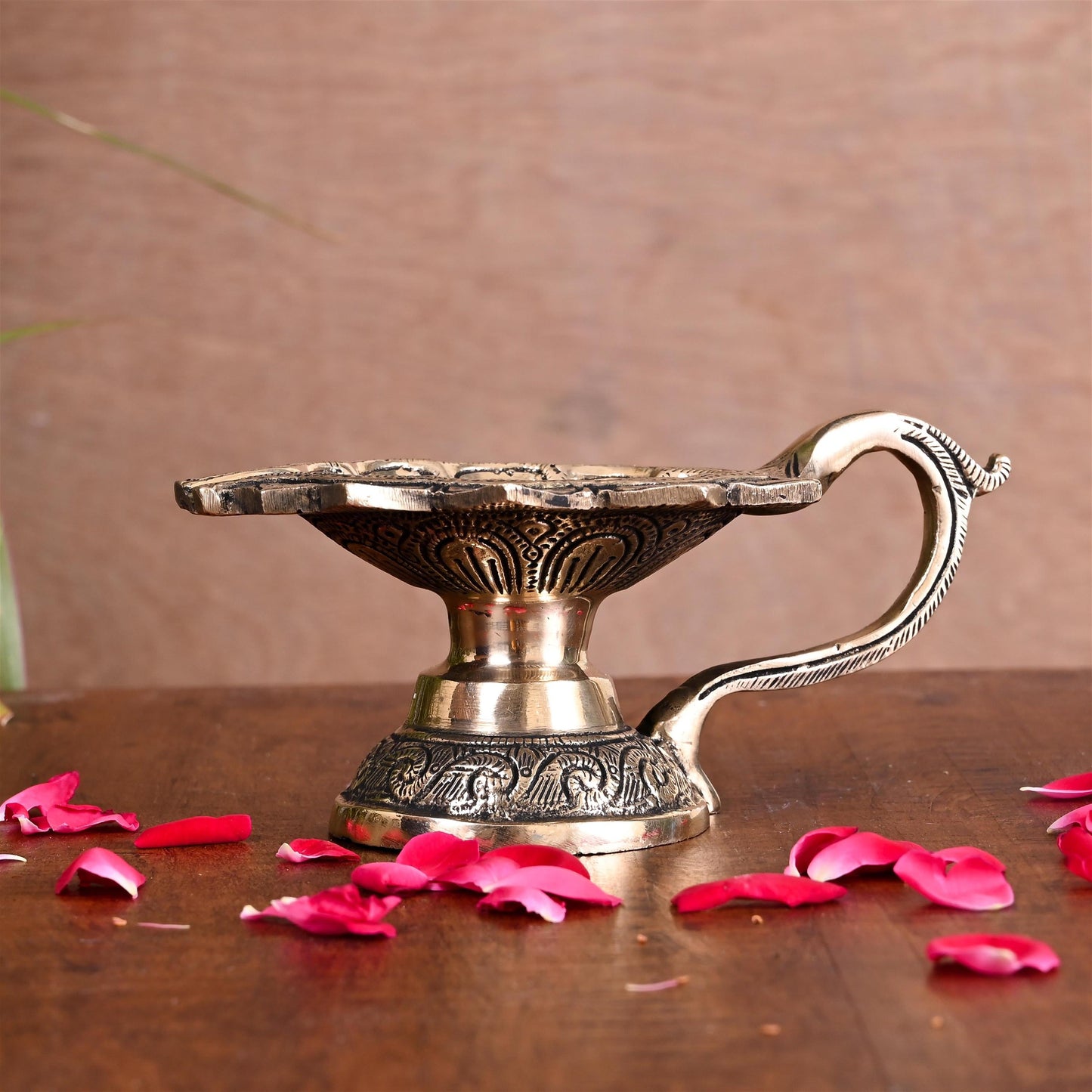 Brass Ethnic Hand carved Diya Lamp (3 Inch)