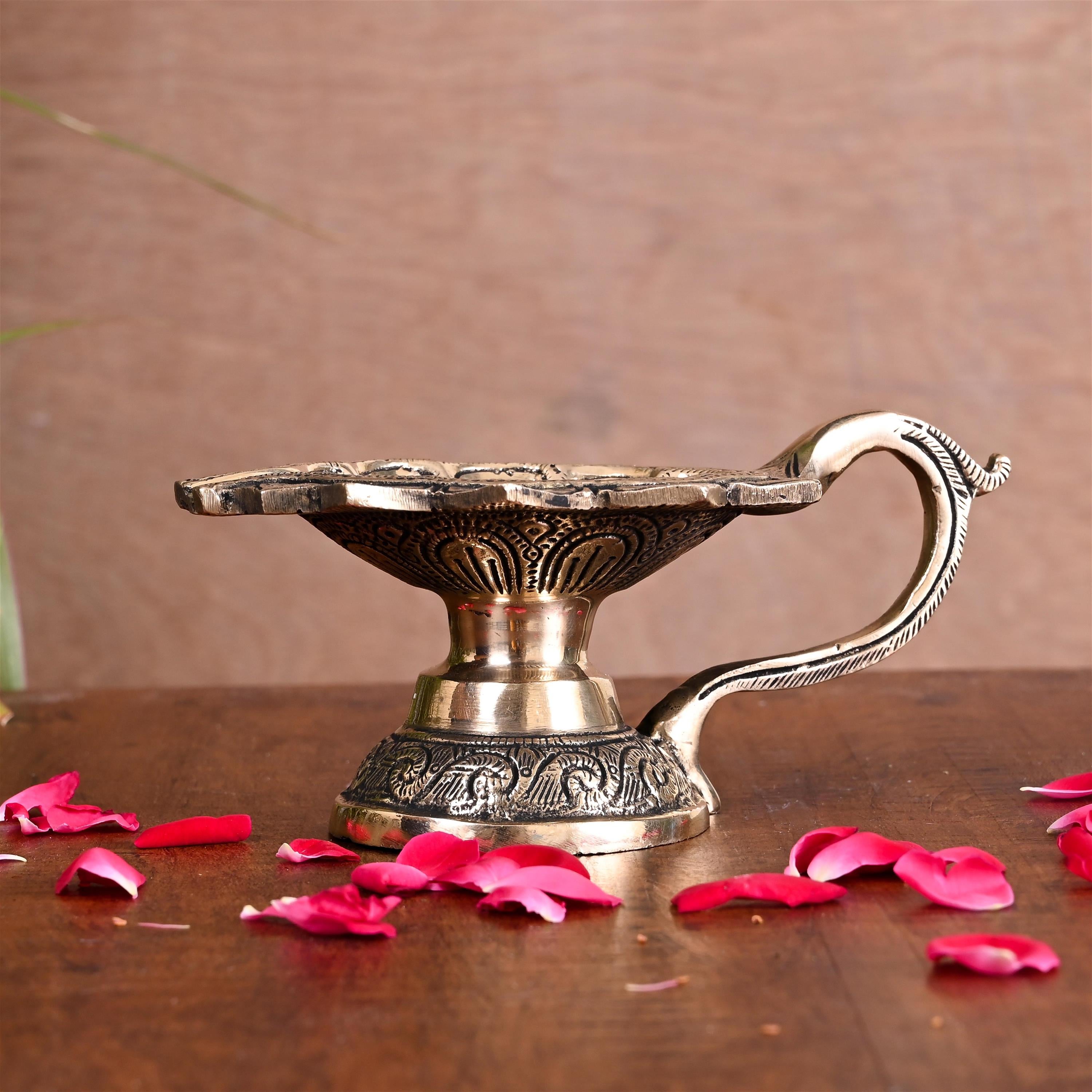 Brass Ethnic Hand carved Diya Lamp (3 Inch)