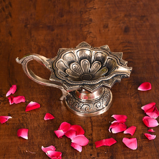Brass Ethnic Hand carved Diya Lamp (3 Inch)