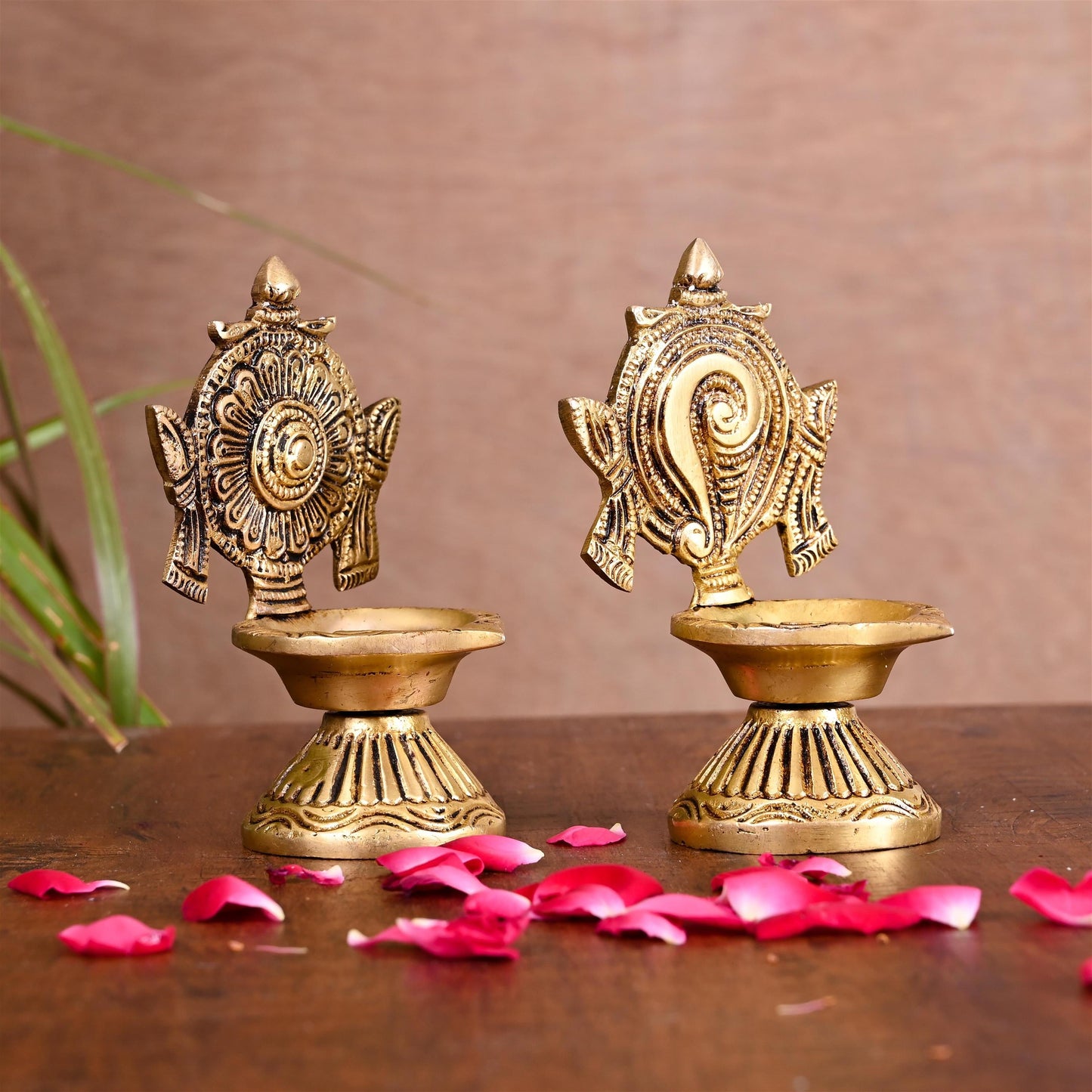 Brass Shankh Chakra Diya Set (4.3 Inch)