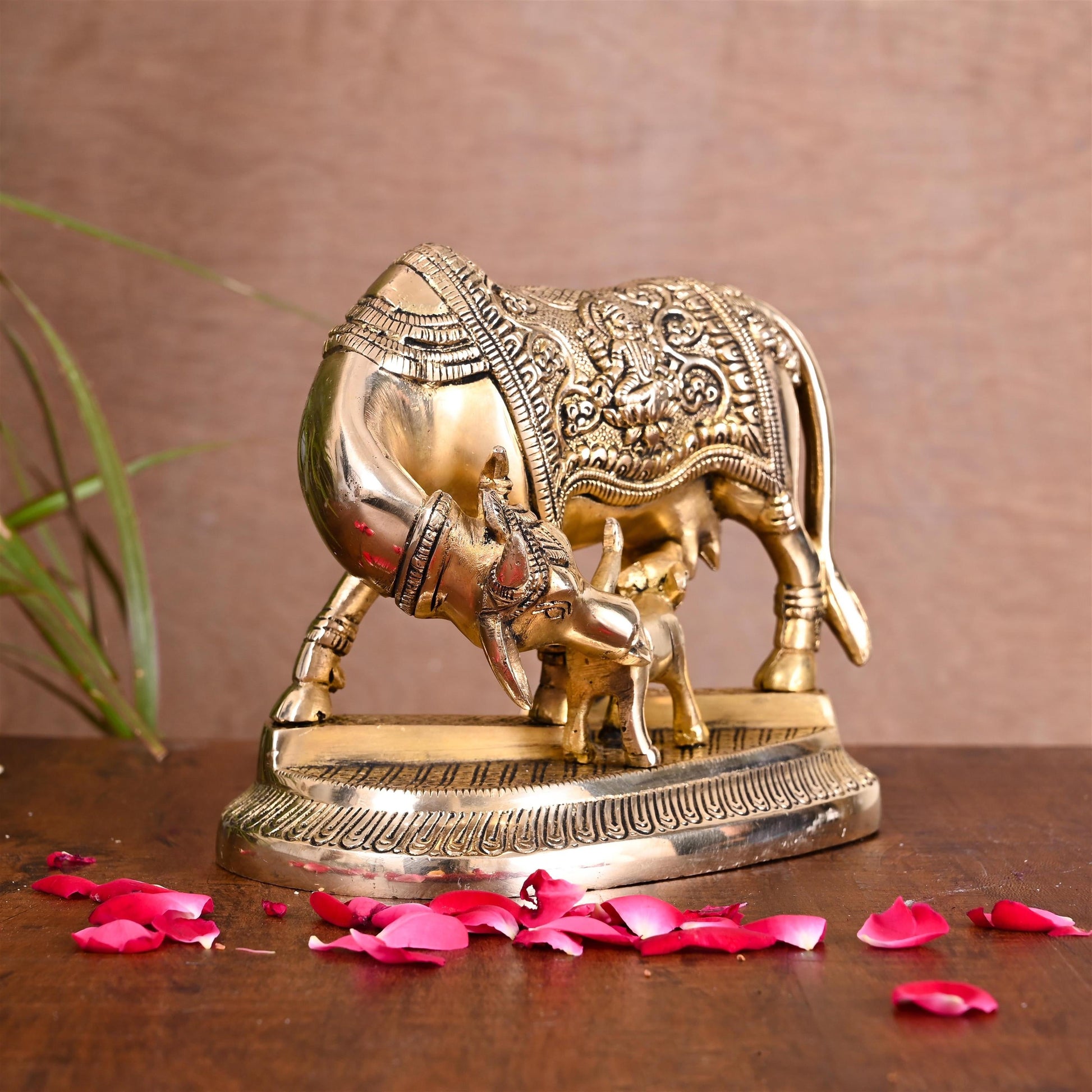 Brass Kamdhenu Cow With Calf Idol (5 Inch)