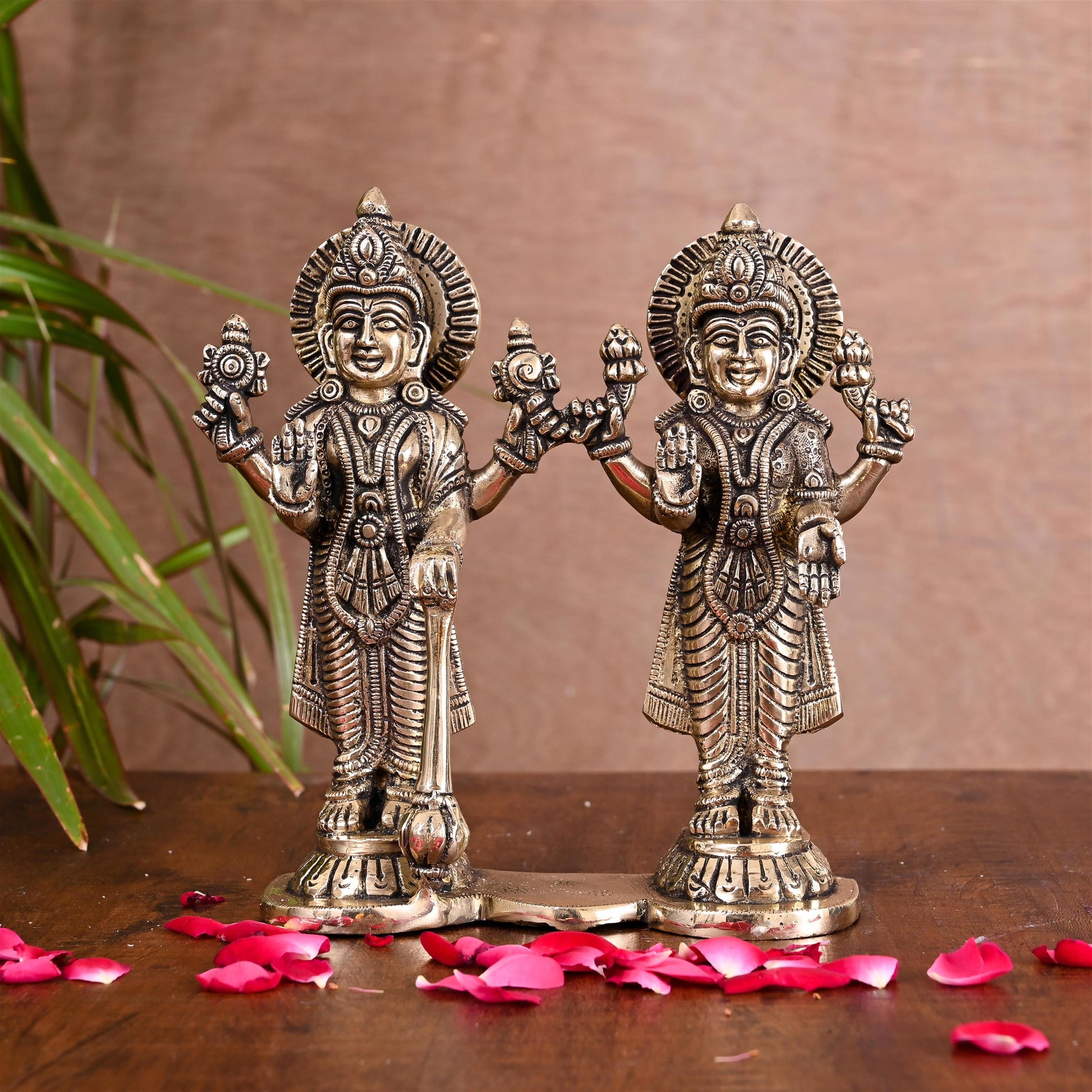 Brass Lord Vishnu Lakshmi Idol (6.5 Inch)
