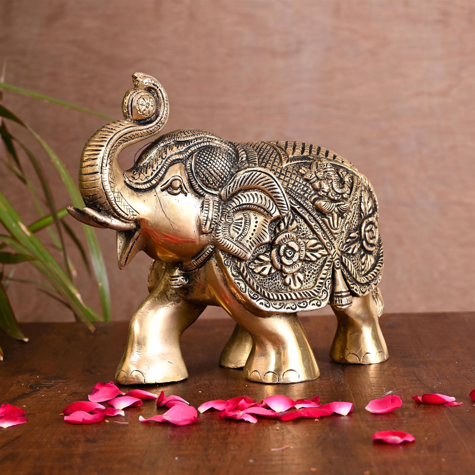 Brass Royal Elephant Statue Home Accent (6.5 Inch)