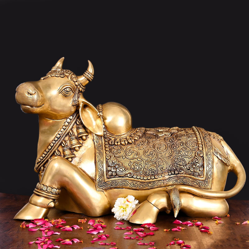 Brass Majestic Nandi Superfine Idol (15 Inch)