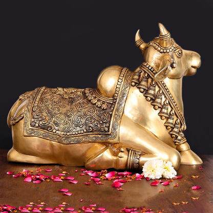 Brass Majestic Nandi Superfine Idol (15 Inch)