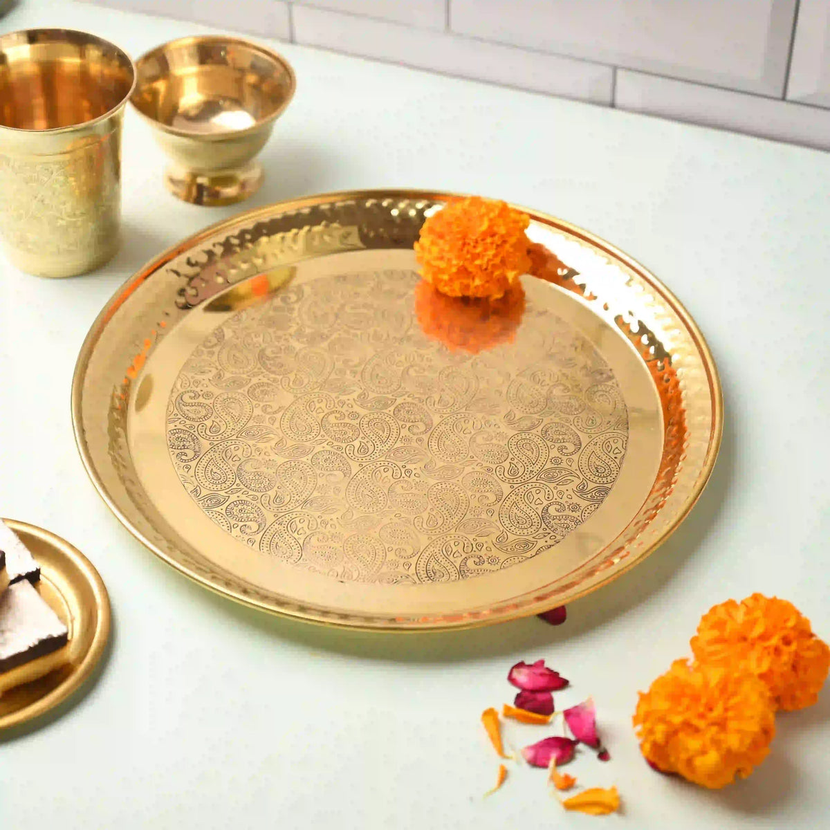 Brass Hammered Thali – Traditional Indian Brassware for Dining Elegance (11.2 Inch)