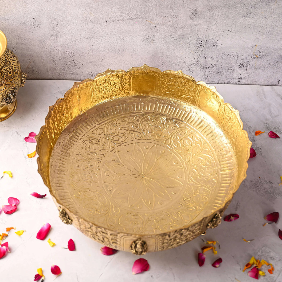 Brass Ashtalakshmi Urli