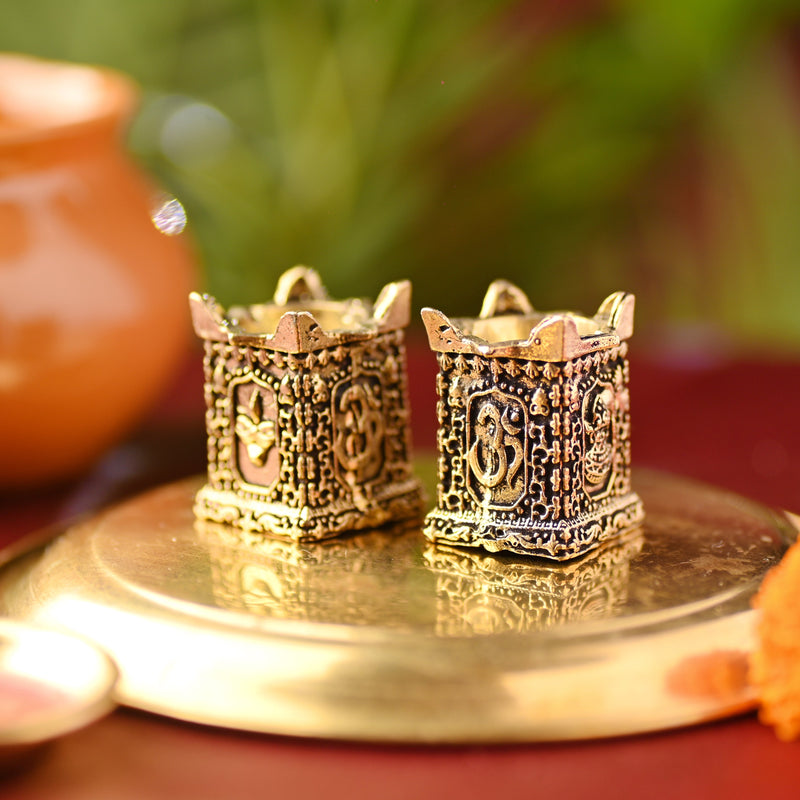 Brass Tulsi Diya Pair – Traditional Pooja Essentials (1.3 Inch)