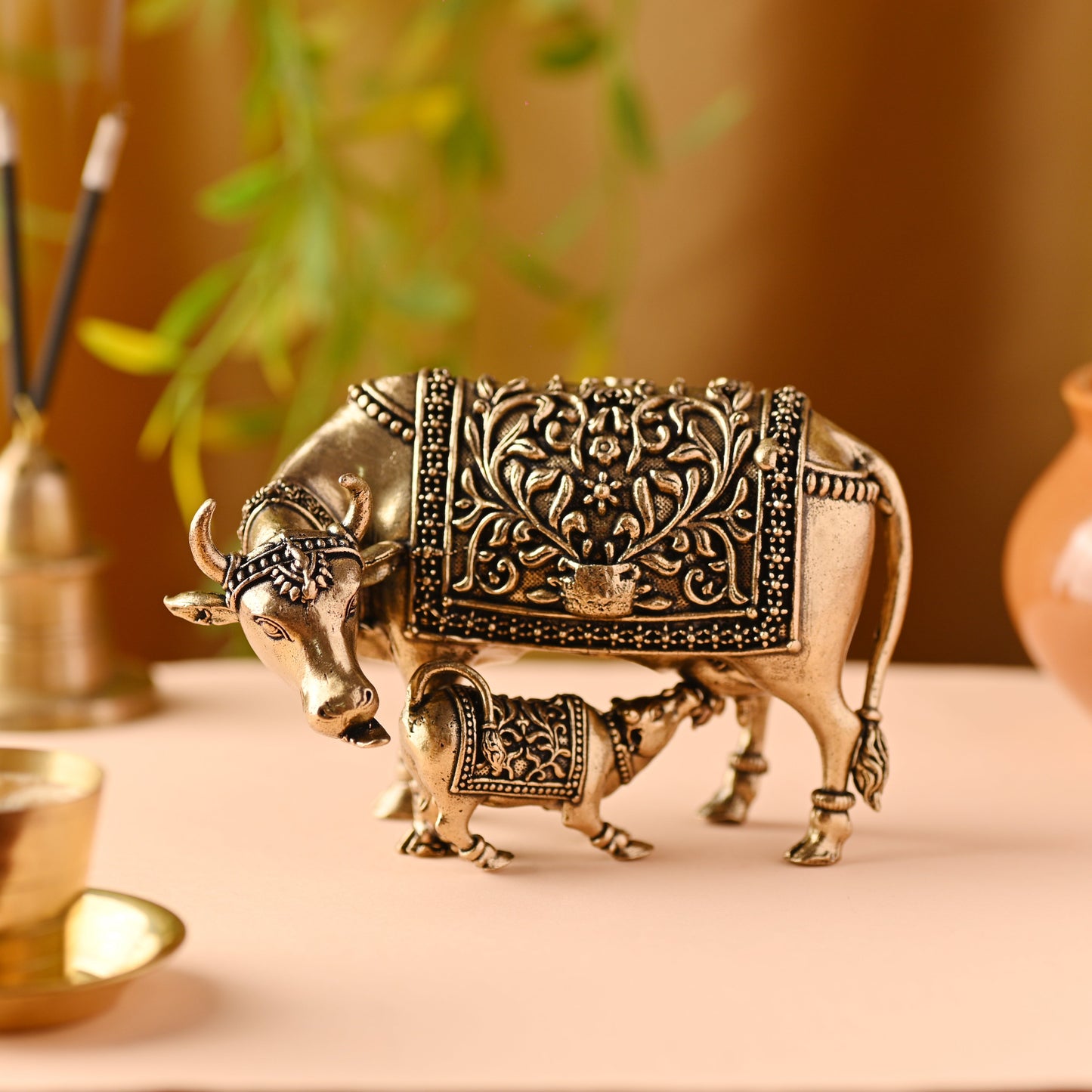 Brass Kamdhenu Cow with Calf Idol – Handmade Auspicious Decor