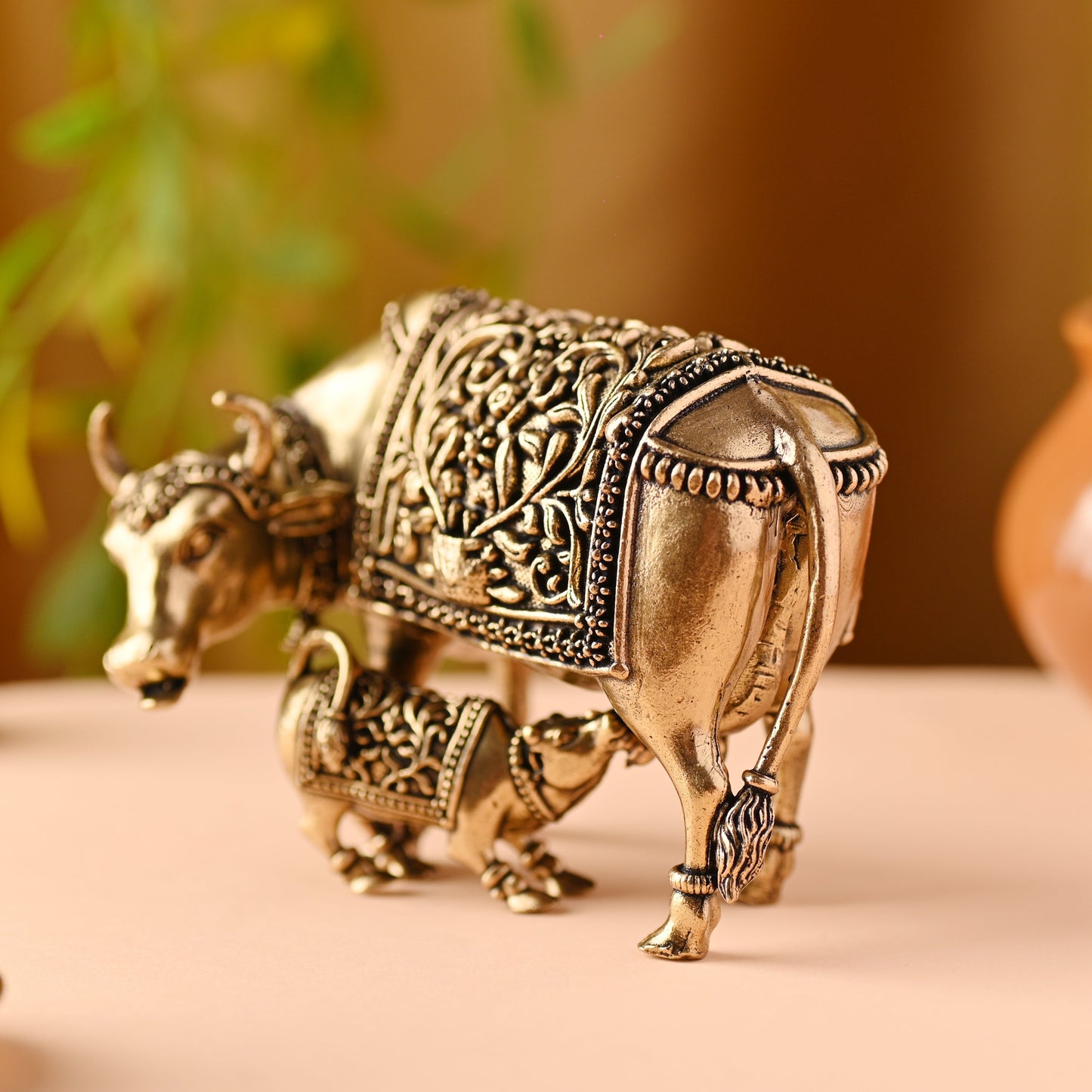 Brass Kamdhenu Cow with Calf Idol – Handmade Auspicious Decor