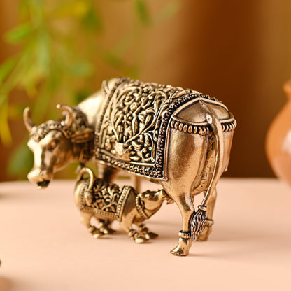 Brass Kamdhenu Cow with Calf Idol – Handmade Auspicious Decor
