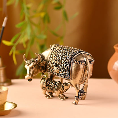 Brass Kamdhenu Cow with Calf Idol – Handmade Auspicious Decor