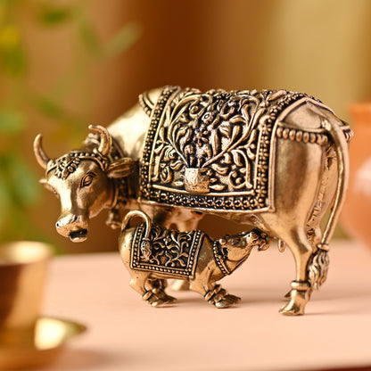 Brass Kamdhenu Cow with Calf Idol – Handmade Auspicious Decor