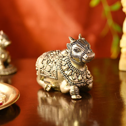 Brass Sitting Nandi Idol – Handcrafted Traditional Brass Decor (2.5 Inch)