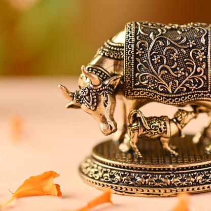 Brass Kamdhenu Cow with Calf Idol – Handmade Auspicious Decor (2 Inch)