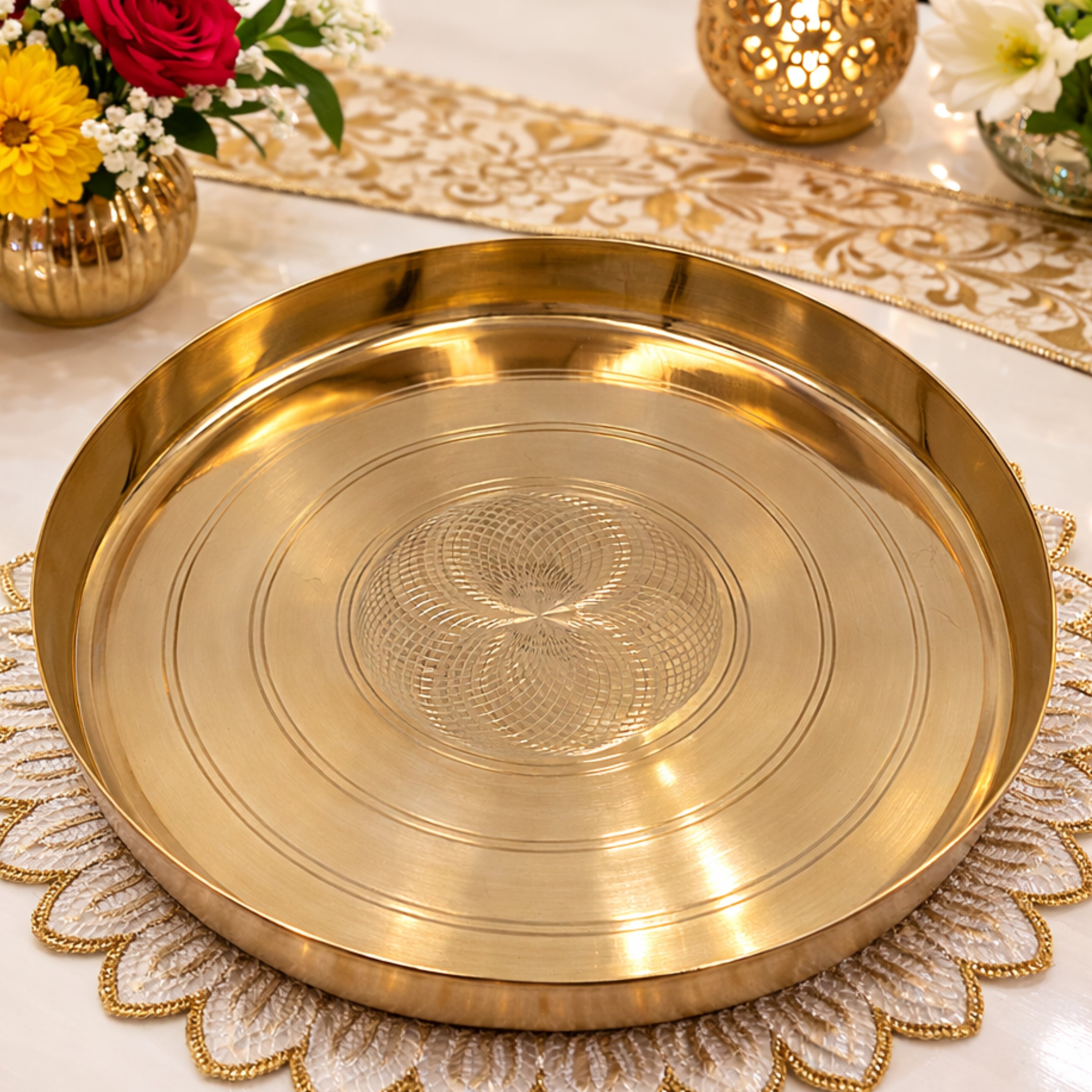 Traditional Pure Brass Dinner Plate (Peetal Thali, Pittala Bhojan Plate, Hittale Oota Thali / Pittalam Dining Plate) Handmade Indian Dining Thali for Temple Bhojan, Prasadam Serving & Festive Meals, Gold, 11.42 Inch, 1 Piece