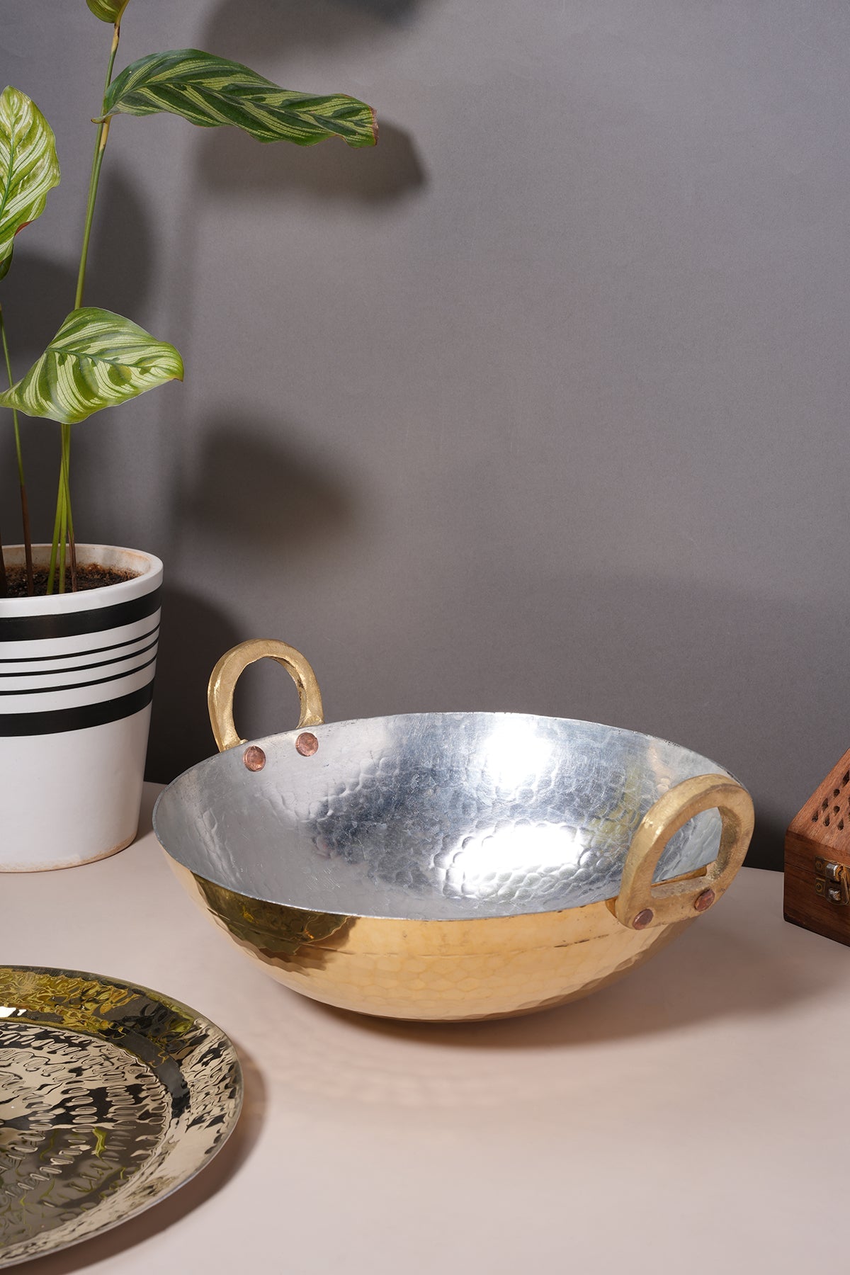 Brass Kadhais Set – 1 L & 3L Round Base, 3L Flat Base