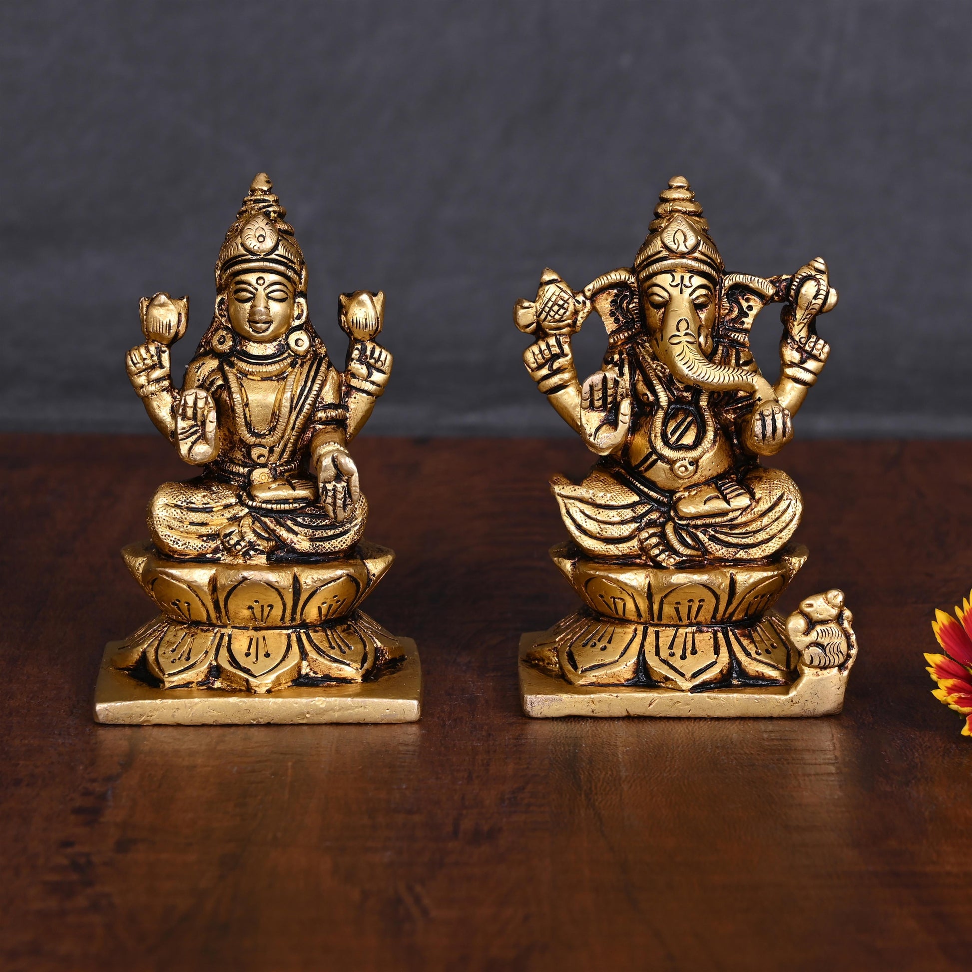 Brass Ganesha And Lakshmi Idols Set (3.5 Inch)