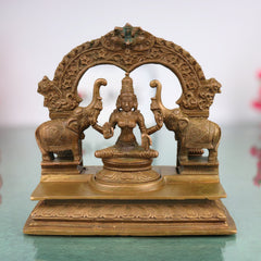 Bronze Gaja Lakshmi Idol Sri Gajalakshmi Mahalakshmi Devi Elephant Lakshmi Murti Traditional Chola Art Statue for Puja Mandir Decor, Brown, 6.5 Inch, 1 Piece