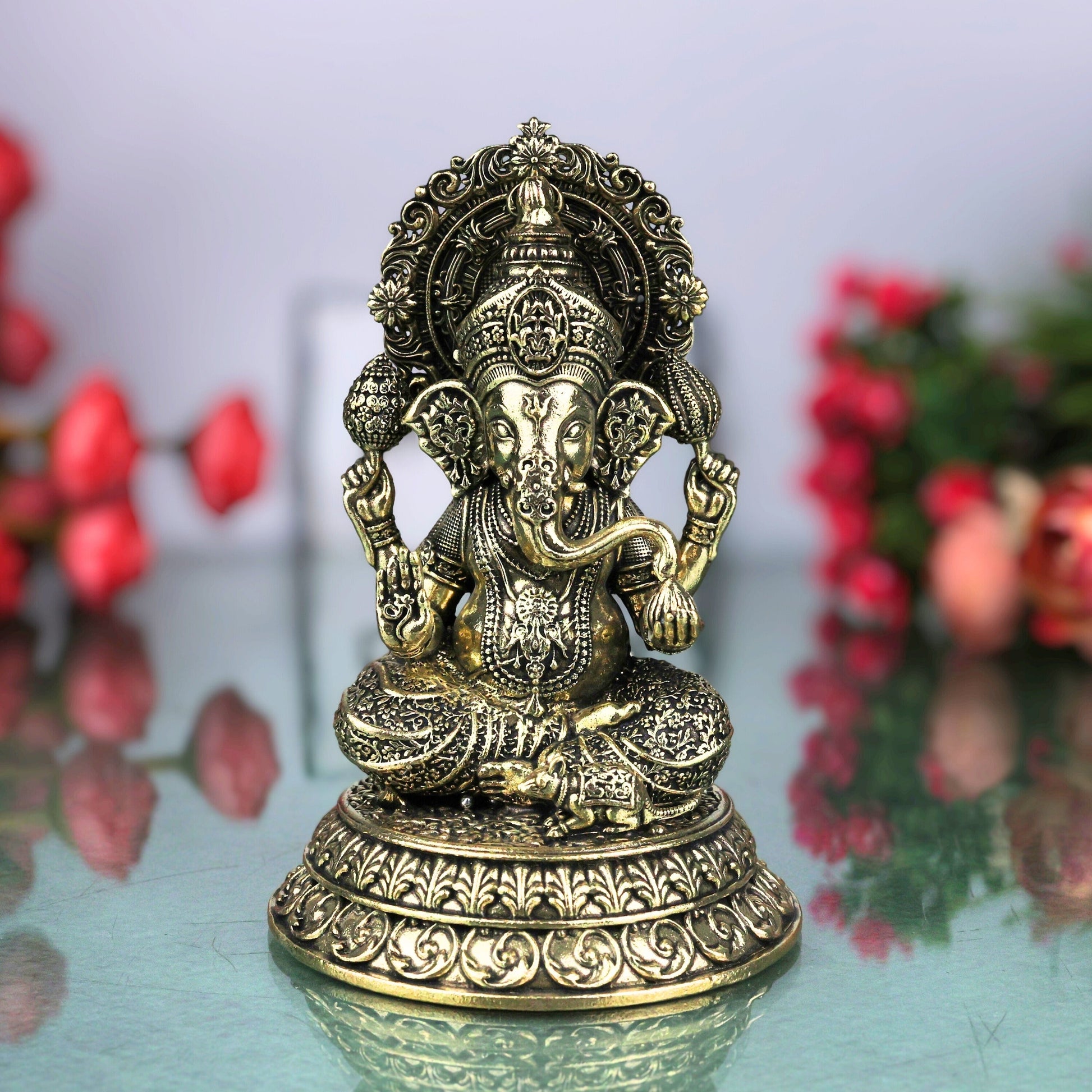 Brass Ganesha Idol, Peetal Ganapati Murti Vinayaka Vigraha Siddhivinayak Vighnaharta Pillaiyar Statue for Home Pooja Decor, Gold, 5.5 Inch, 1 Piece
