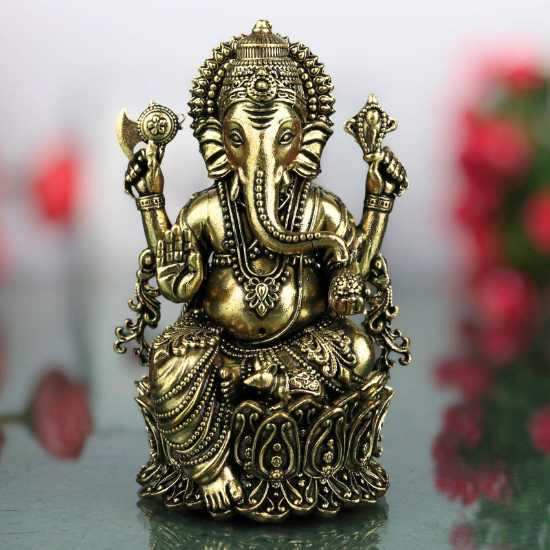 Brass Ganesha Idol Peetal Ganapati Vinayaka Murti Vighnaharta Siddhivinayak Pillaiyar Statue for Puja Home Decor Gift, Gold, 4 Inch, 1 Piece