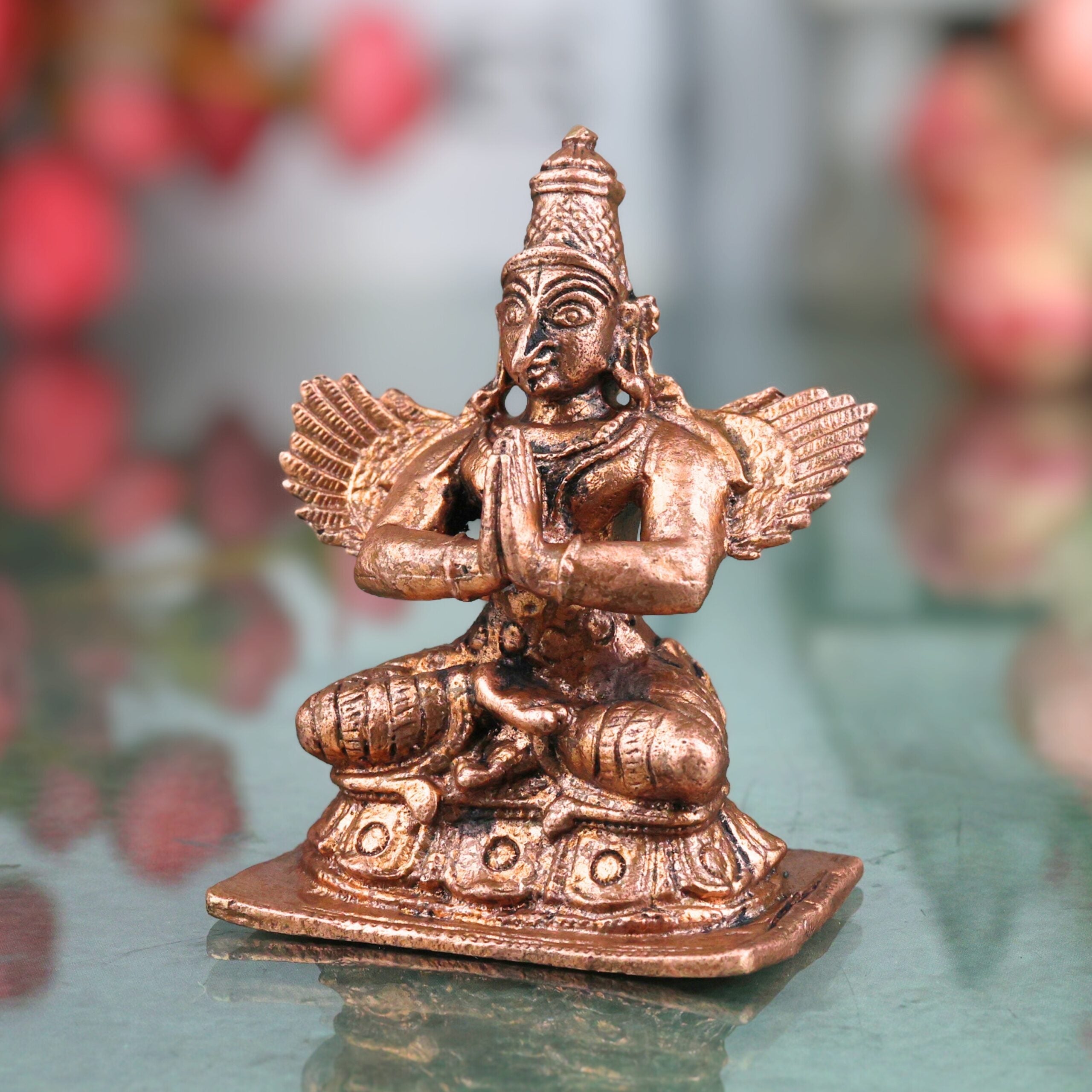 Copper Garudadev Idol, Handcrafted Tamra Garuda Dev Vigraham, Vainateya Suparna Pakshiraja Vishnu Vahana Murti for Pooja, Home Decor & Gifts, 2.5 Inch, 1 Piece