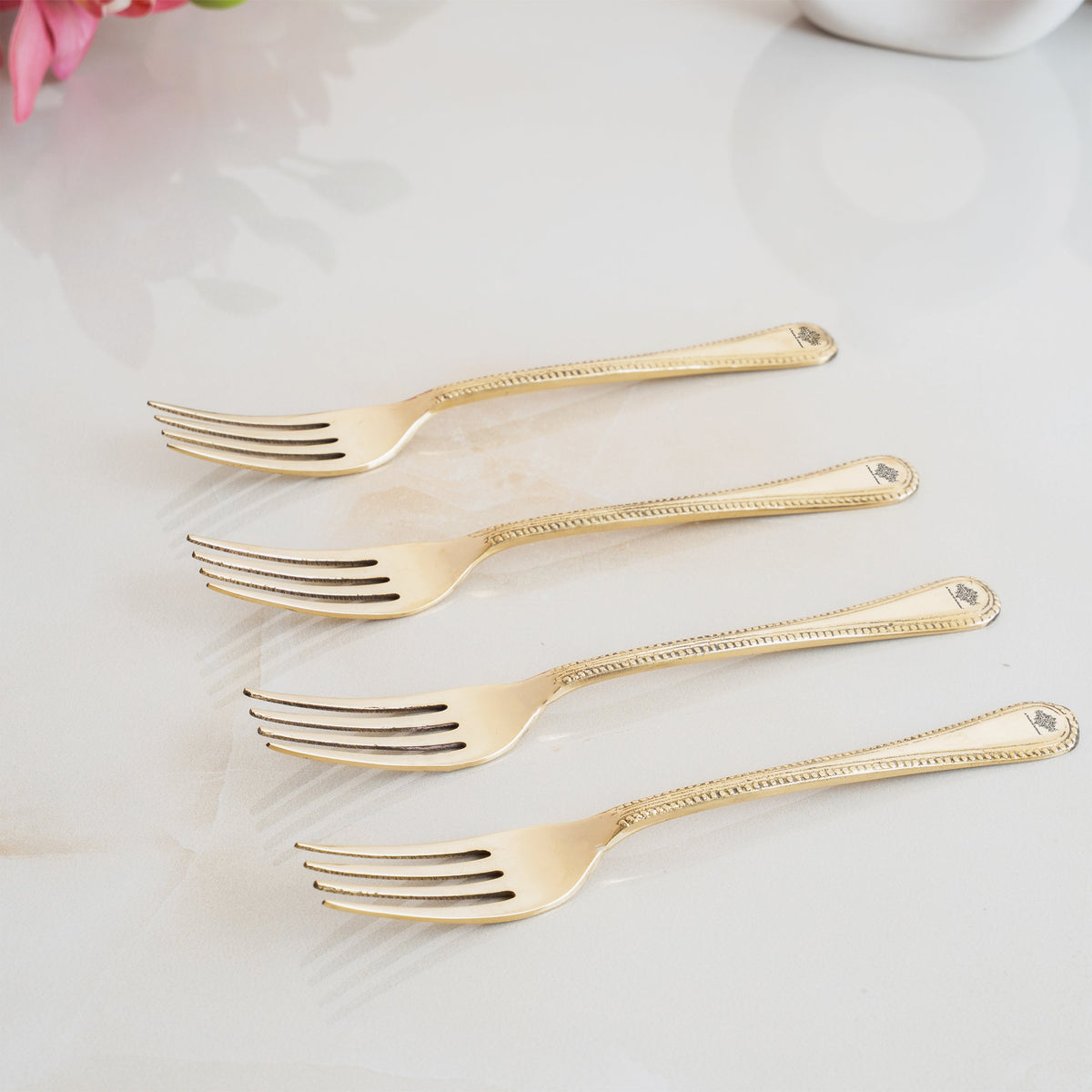 Brass Fork With Bedding Design, Length - 20.32 cm