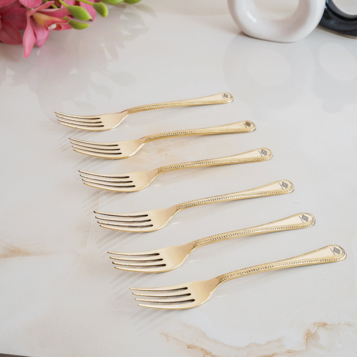 Brass Fork With Bedding Design, Length - 20.32 cm