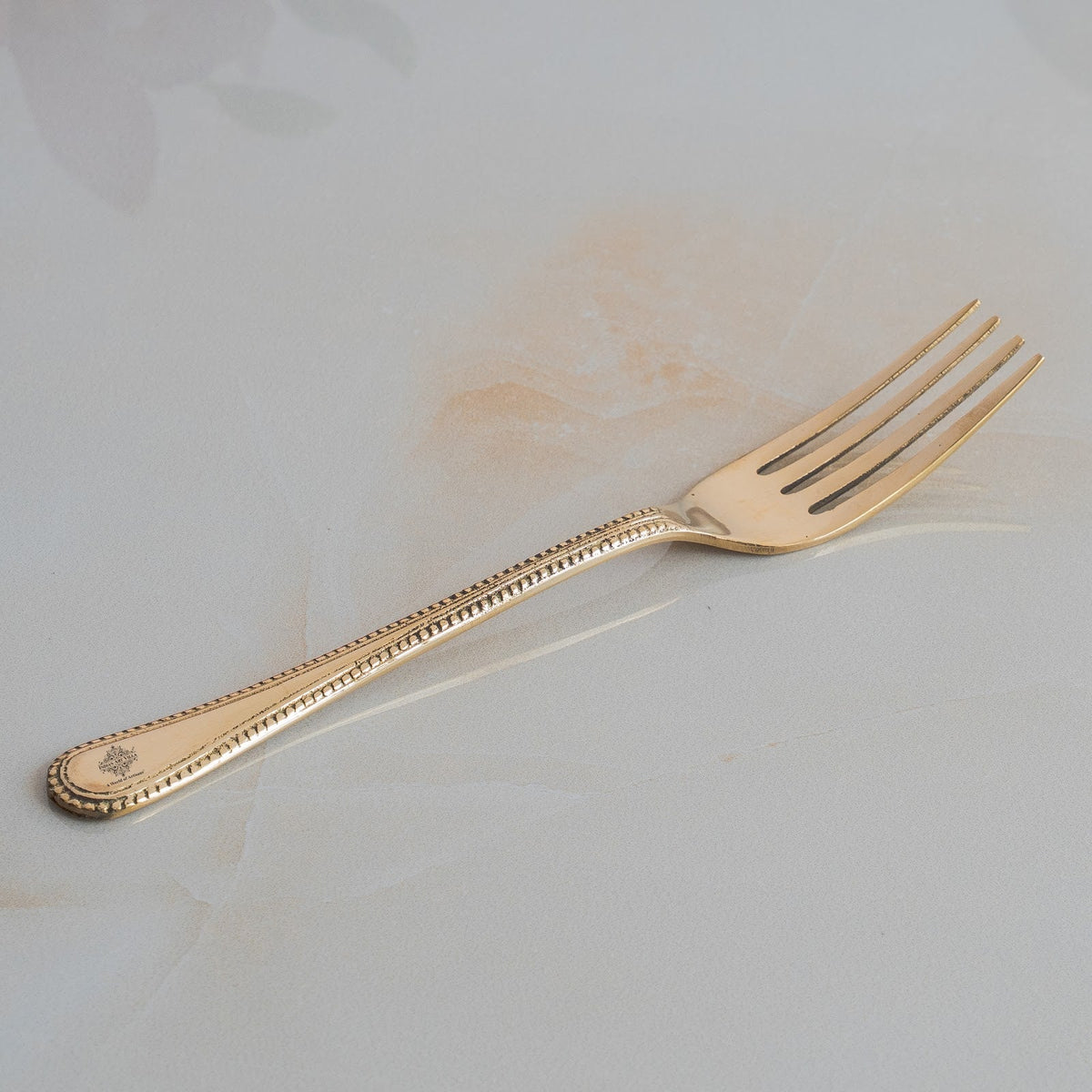 Brass Fork With Bedding Design, Length - 20.32 cm