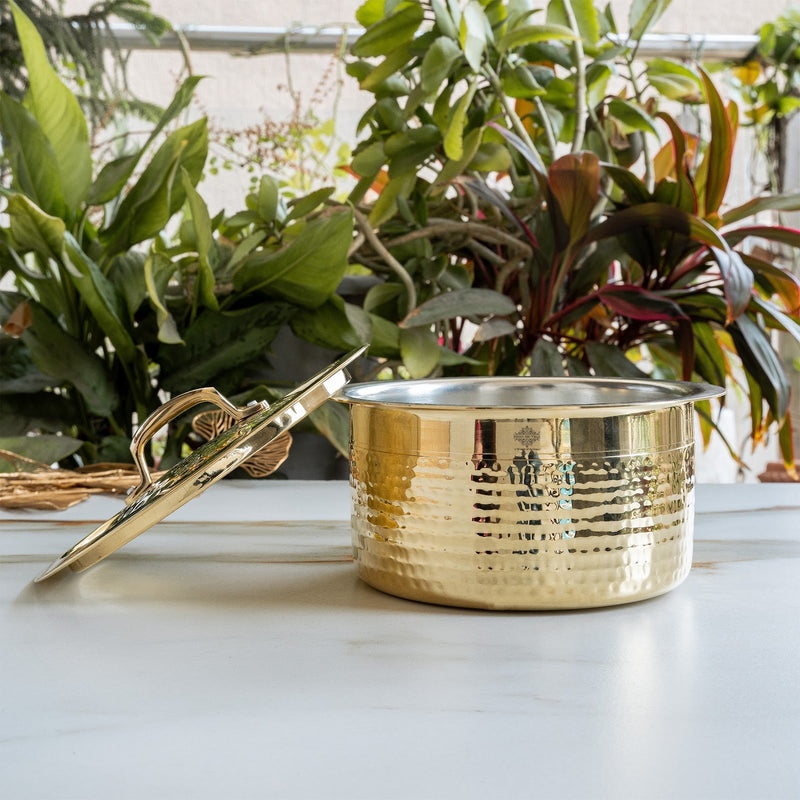 Pure Brass Hammered Design Bhagona with inside Tin Lining & Lid