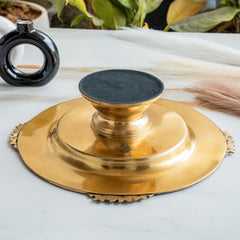 Pure Brass Tray With Embossed Round Shape Deisgn
